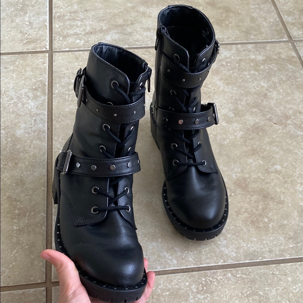 Black Leather Women's Boots - Picture 3 of 7